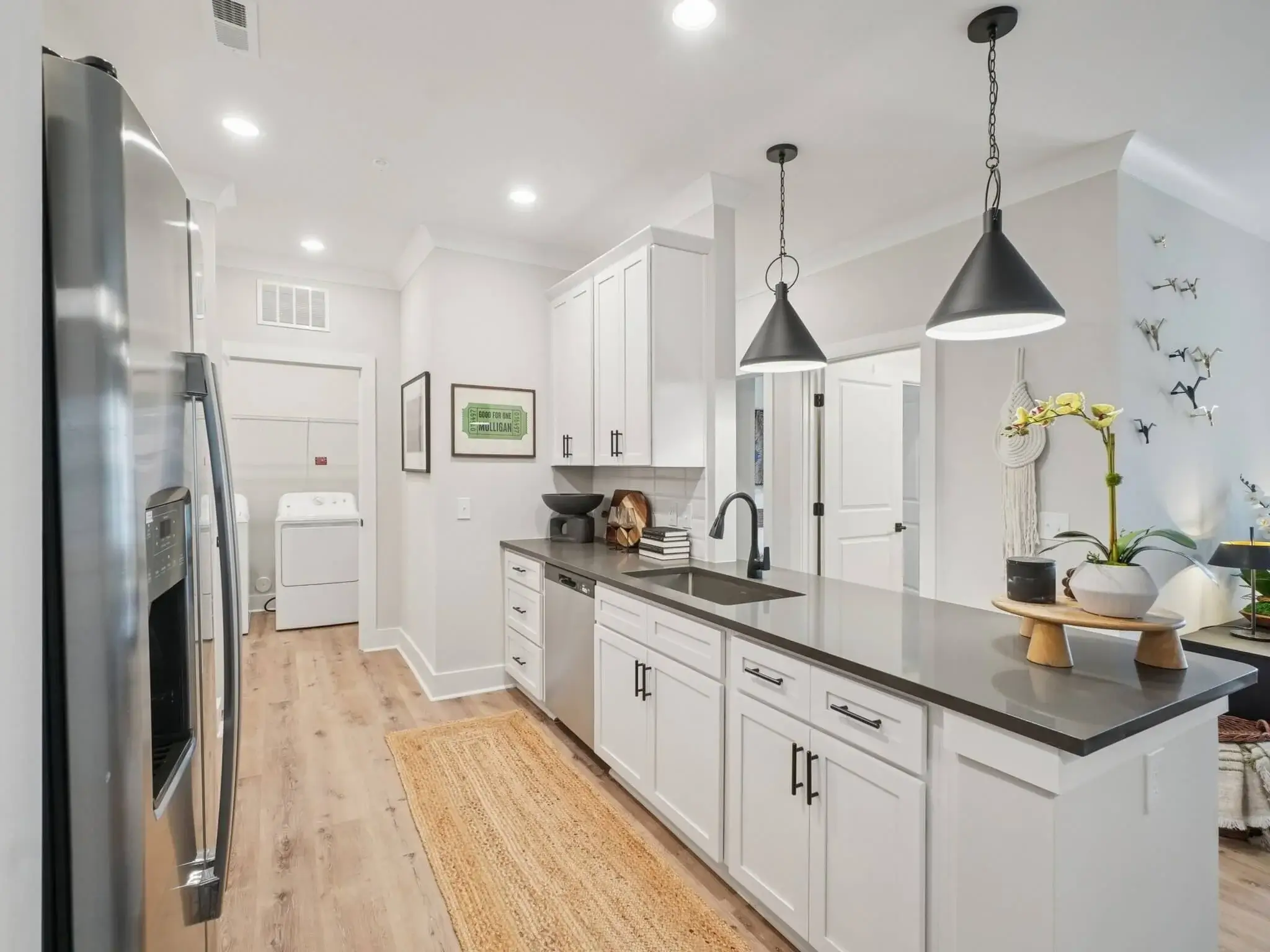 36-web-or-mls-3000 Greyhound Circle Unit 101-S3010-013