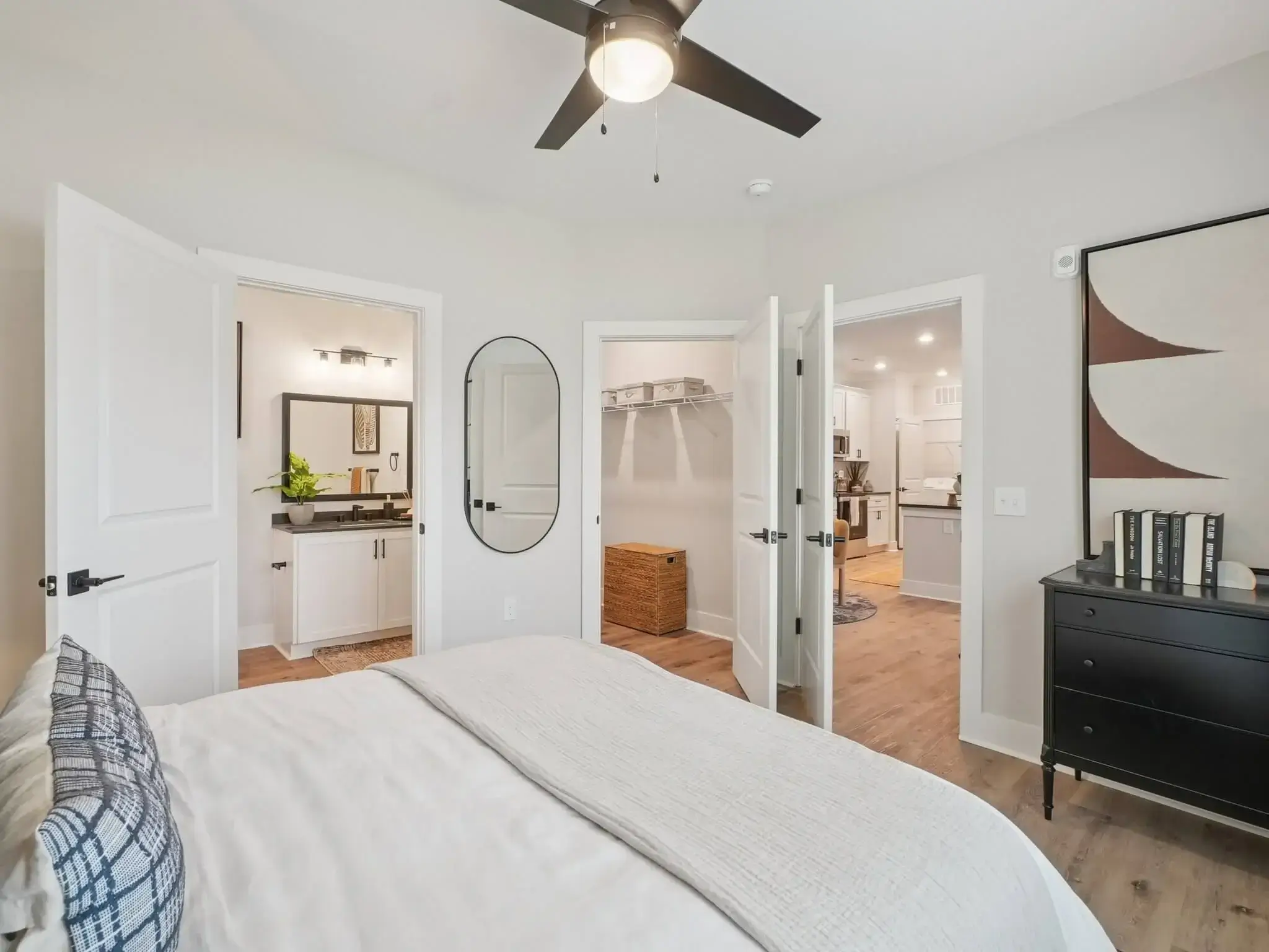 40-web-or-mls-3000 Greyhound Circle Unit 101-S3010-017