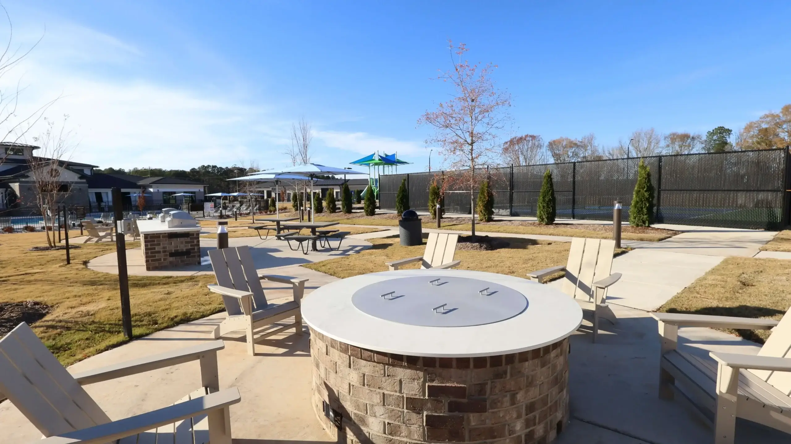 Magnolia Hills - Outside Sitting Area 1